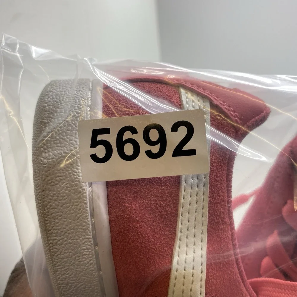 Puma Vikky Womens‎ 8.5 Pink White Athletic Suede Walking Casual Shoes Sneakers